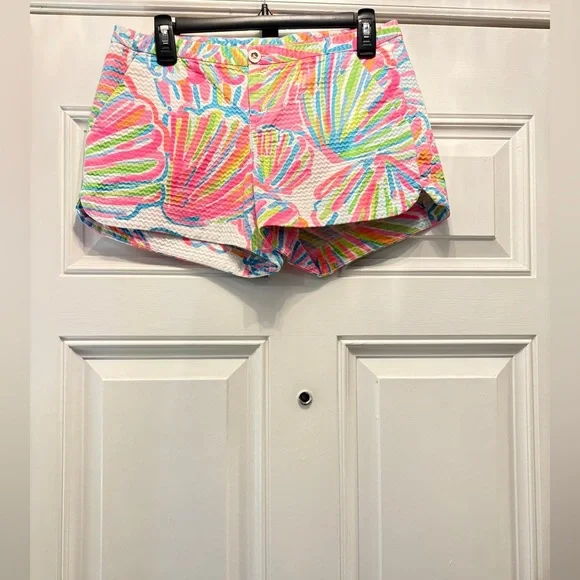 Lilly Pulitzer Pink‎ and Green Patterned Shorts 4 Preppy Ivy League Rich Girl