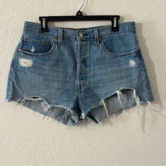 Levi’s 501 Jean Shorts Button-Fly Sz 33.5 Distressed Blue Light Wash Frayed Hems