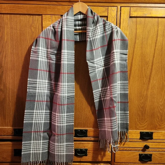 All About The Scarf Gray and Red Plaid Men's Scarf New
