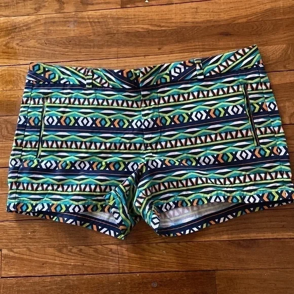 STYLUS Vibrant Aztec Print Shorts