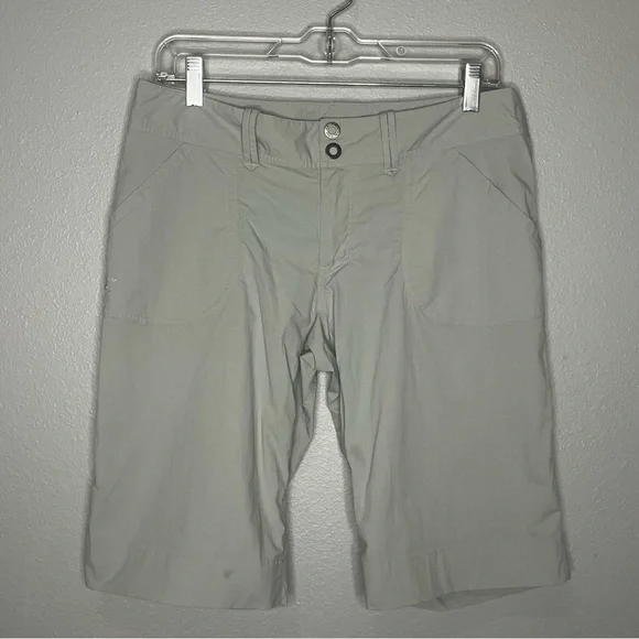 Arc’teryx‎ Outdoor Shorts Women 8 Gray Nylon Bermuda Chino Hiking Stretch Logo