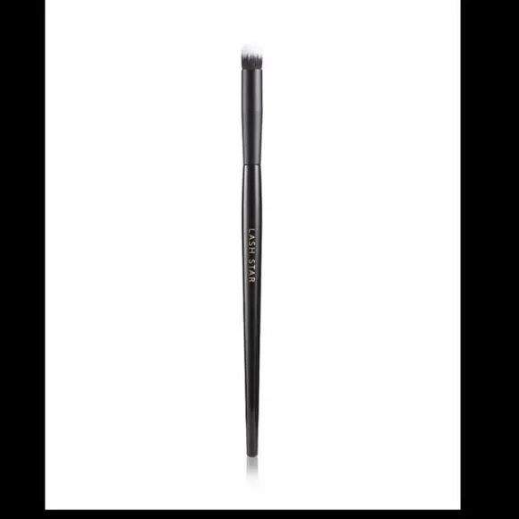 Lash Star Concealer Buffer Makeup Cosmetic Face Brush