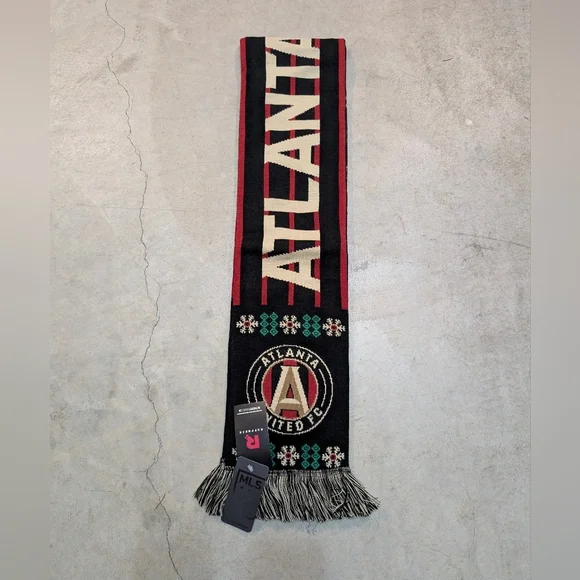 NWT Atlanta United FC Scarf MLS Christmas Snowflake MLS Soccer Football