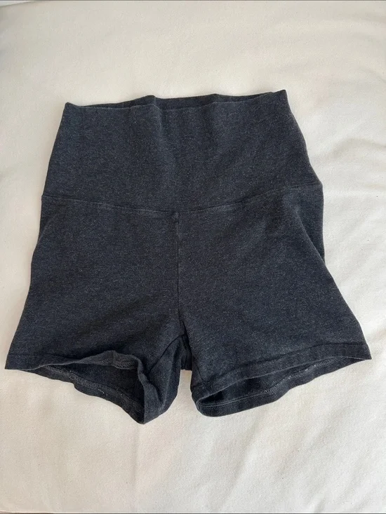 Aritzia TNA dark heather grey mini bike shorte