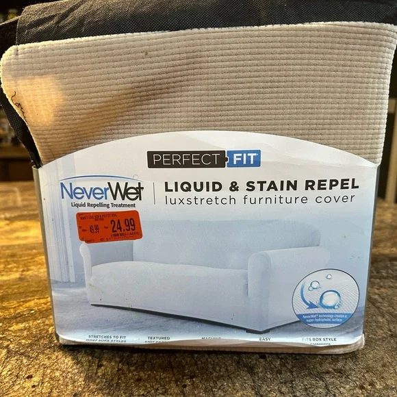 Perfect Fit Liquid & Stain Repel furniture cover‎