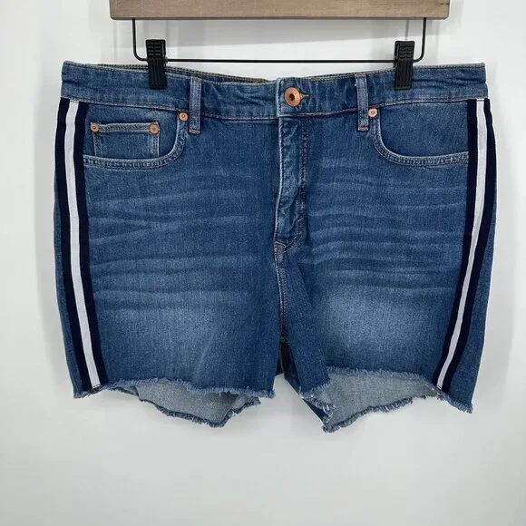 Vineyard Vines Women's‎ Shorts Cut off Size 32