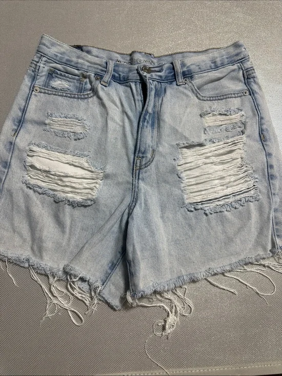 American Eagle Light Blue Distressed Denim Women’s Shorts