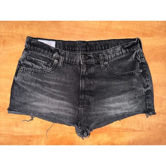 Gap Beach Short Low Rise Black Denim Cut Off Shorts Frayed Hem Size 29 8