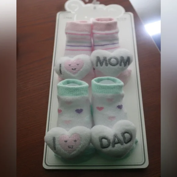 Koalababy 2 Pair Rattle Socks Set 0-12M I Love Mom & Dad NEW