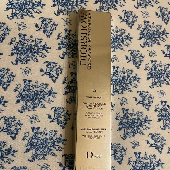 Dior Diorshow Waterproof Eyebrow Pencil in 02 Chestnut