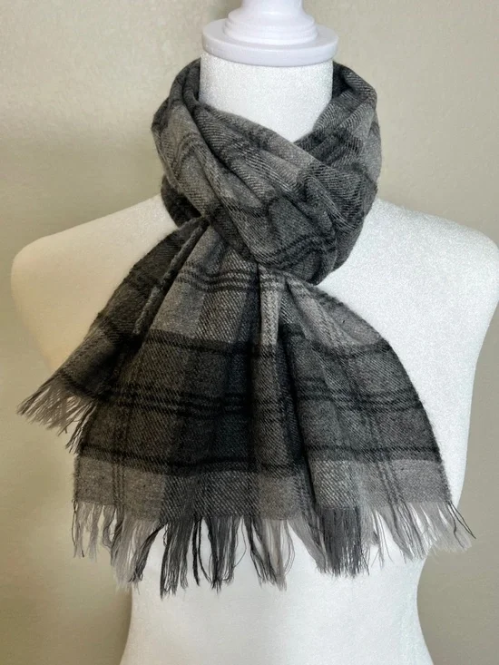 *FIRM PRICE* Vintage Blackcock Cashmere Wool Blend Plaid Scarf Made in Scotland
