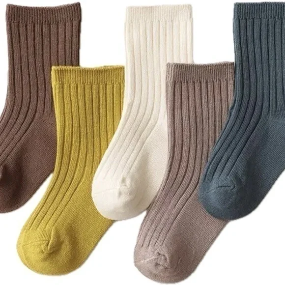 Lot of 5: new cotton baby socks. 0-12 months Small