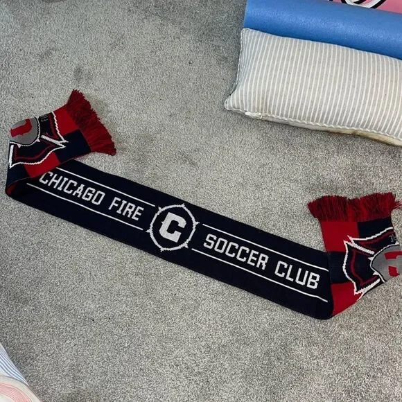 Chicago Fire MLS Soccer Team Supporter Winter Scarf Shawl Futbol.