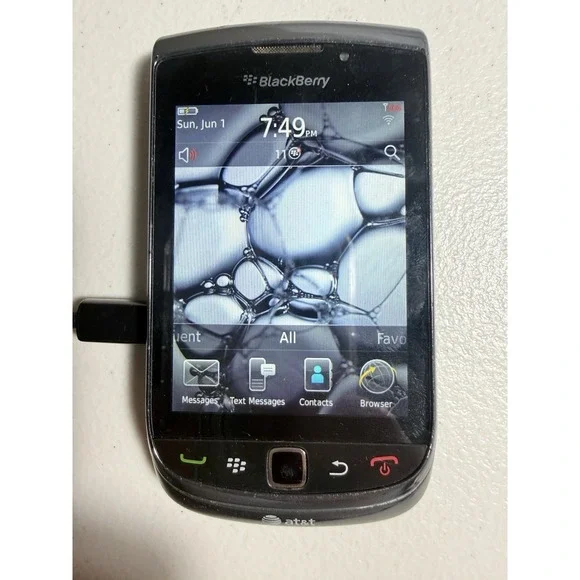 BlackBerry 9800 Torch AT&T Slider Smartphone 3G – Powers On SIM Card No SD Card