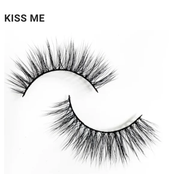 🆕 Lashaholic Luxury Lashes (Kiss Me)
