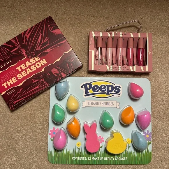 Morphe Tease the Season Eyeshadow Palette with Lip Gloss Set