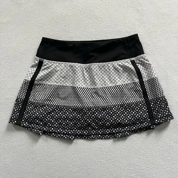 Lululemon Women Dottie Eyelet White Black Print Pace Rival Skirt II Skort 2 Reg