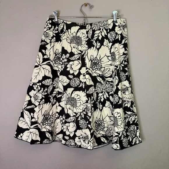 Women's Mid Leg Skirt‎ Lined black and white XS