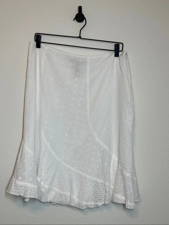 Apostrophe White Eyelet Skirt size 12