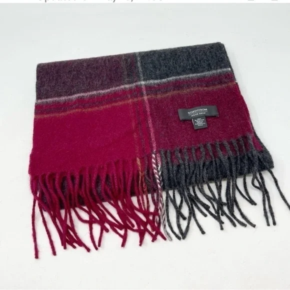NORDSTROM Men’s Shop Charcoal Gray Maroon Plaid Soft Fringe Classic Scarf