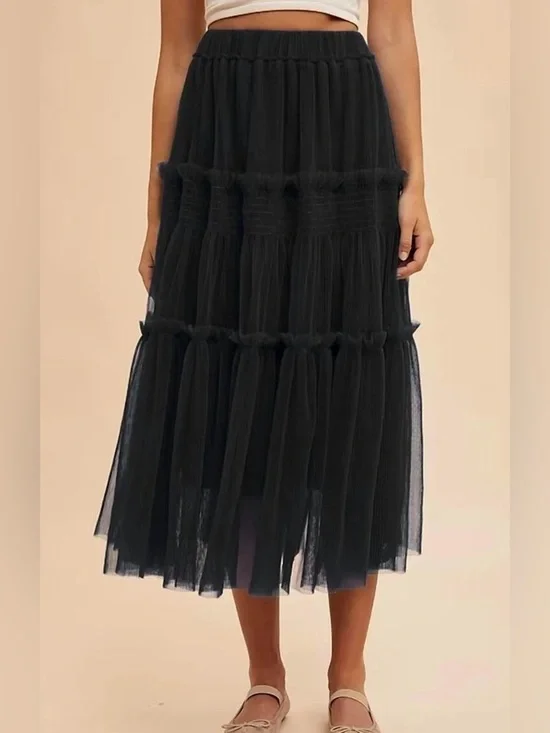 ANNIEWEAR Black Tiered Midi Tulle Skirt - Women's