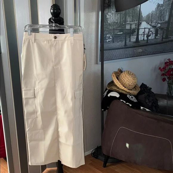 Haute Monde Off-White Cargo Pants
