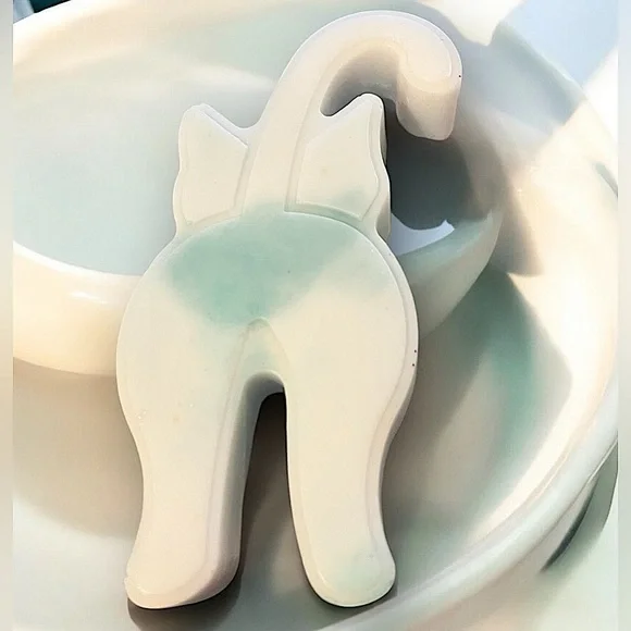 Cherry vanilla sugar scented handmade CAT soap 4x2in 5oz shea butter