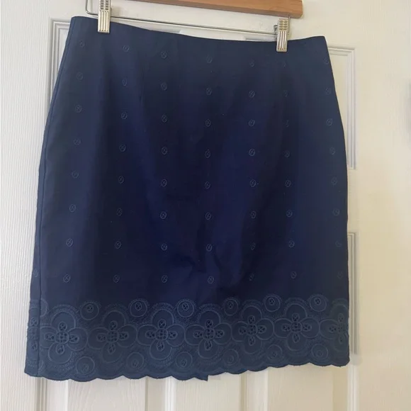 NWT Vineyard Vines Bedford Cord Eyelet Skirt in Nautical Navy Size 6