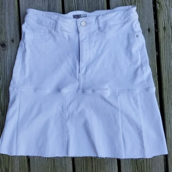 DL1961 white denim Mini skirt 31