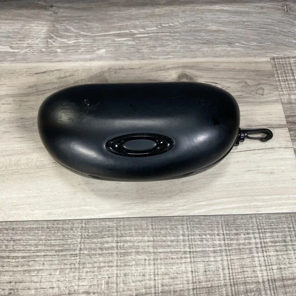 Genuine Oakley Sunglass Eyeglass Hard‎ Clam Shell Case Faux Leather with Clip