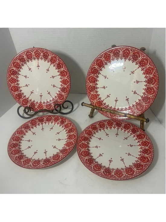 Pottery Barn Tahoe Red & White Dinnerware Set of 4 Geometric Made in Italy 8.25