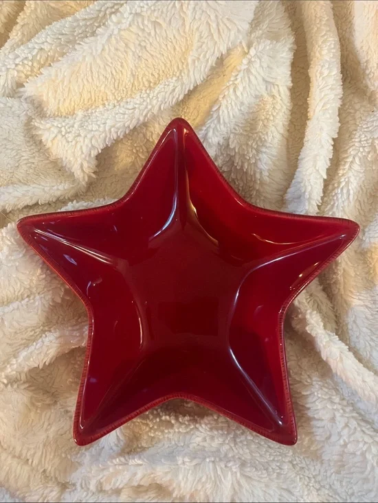 Pottery Barn Glossy Red Star Dish