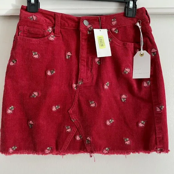 NWT  coco + jaimeson Corduroy Jean Mini Skirt Size 27/4  Red Floral Embroidered