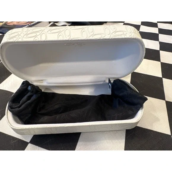 Oakley White Embossed O Logo Hard Shell Sunglasses Case with Microfiber Bag