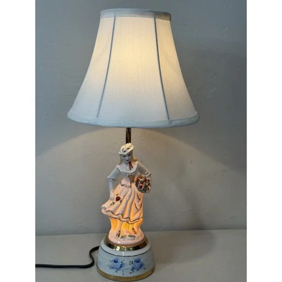Vintage Porcelain Lady Nightlight Table Lamp Retro Boudoir Light Gold Trim