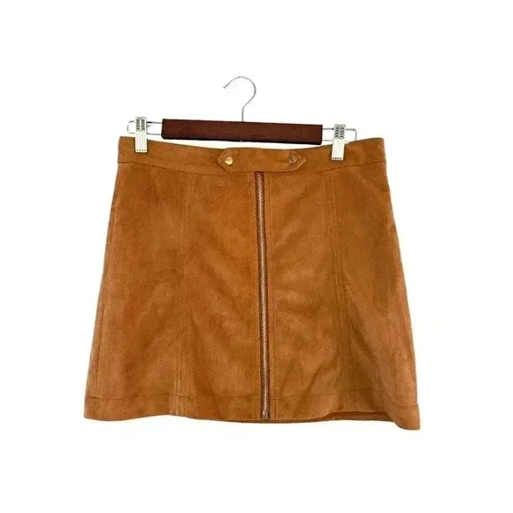Gianni Bini Faux Suede Camel Tan Zip Snap Flat Front Mini Skirt Size Medium Fall