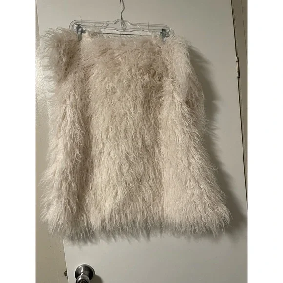 Pottery Barn Faux Fur Cream Pillow Cover 26x26