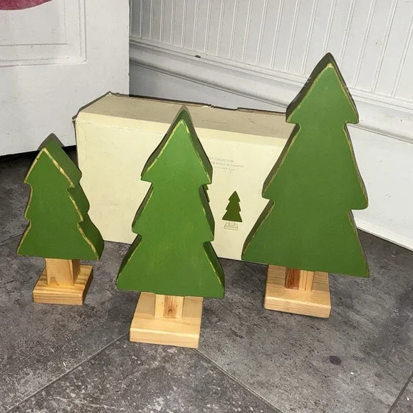 Pottery Barn Kids Christmas Trees Decoration Wooden Mantle Top Collection Scene