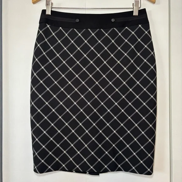 Limited Women’s Black Plaid Pencil Skirt Fully Lined Size 2