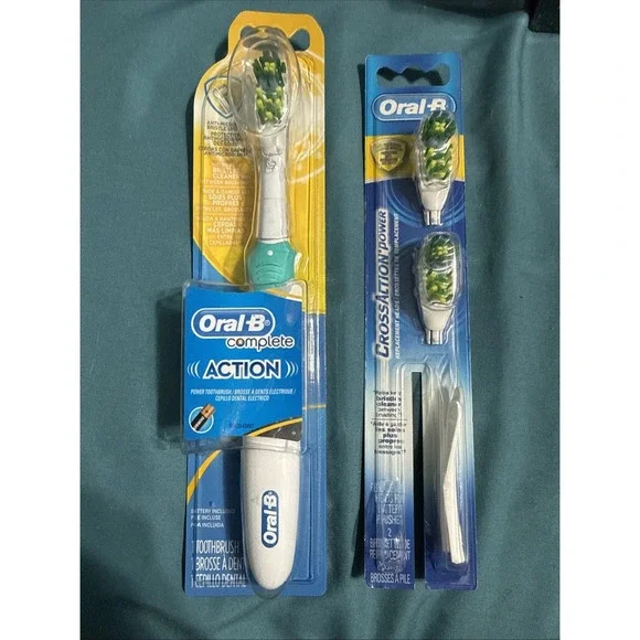 Oral-B Complete Action Power Battery Toothbrush + 2 Refill New‎ Sealed