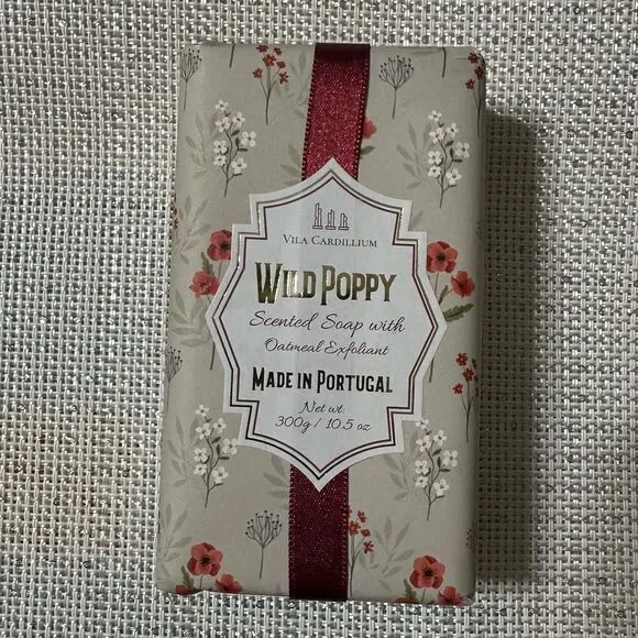 Vila Cardillium Wild Poppy Scented Soap with Oatmeal Exfoliant 1 Bar