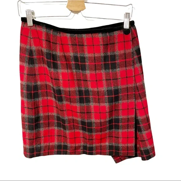 Liz Sport Vintage Y2K Size 10 Red Wool Plaid Wrap Mini Skirt Women‎