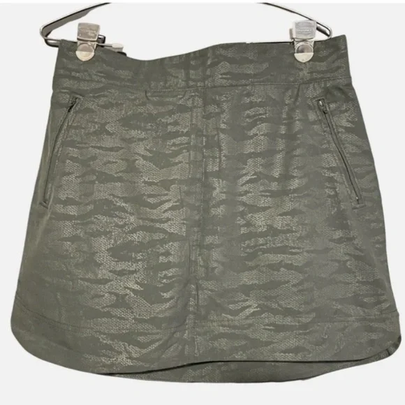 Orvis Travel Skort Skirt W/ Shorts Stretch Fabric Green Camo Women's Size Small
