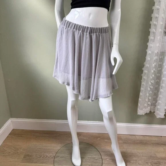 Enza Costa Light Gray Layered Mini Skirt – Size 2 (Fits Like M)  Beautiful light