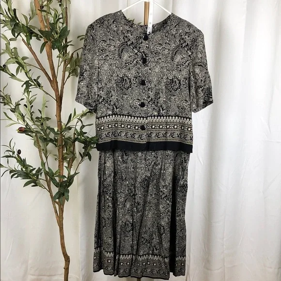 Vintage Black & Cream Paisley Button-Front Skirt Set Sz 18 (V1)