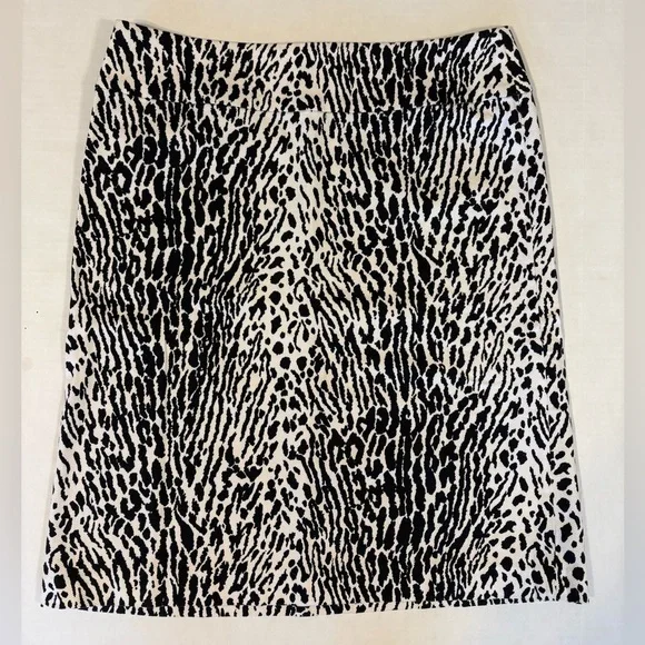 Talbots cotton blend animal print pencil skirt black & white jacquard pattern 12
