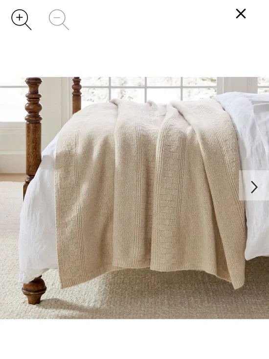 Pottery Barn Arden Solid Blanket - 88”x96” - Oatmeal