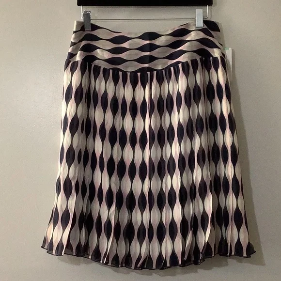 Jones New York Collection  Pink and Black Skirt