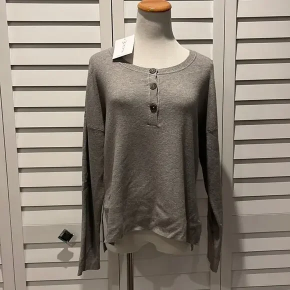 Wayf NWT Heather Charcoal Sweater