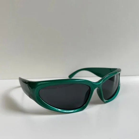 Unique sick Y2K 2000s vintage style forest green surfer sunglasses